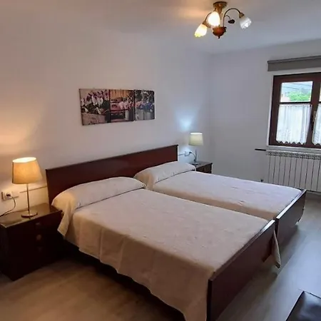 Vivienda Vacacional Parres Celorio Casa de Férias Posada De Llanes